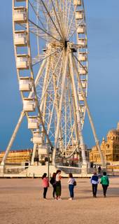 Marseille Pass - Old Port Ferris Wheel, panorama over the sea and city - Marseille, France. Ride the Old Port Ferris wheel for spectacular views of Marseille – Discount included with the Marseille Pass.