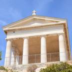 Château d’If – Historic island fortress off Marseille, France. Explore Saint-Étienne Chapel on the Frioul Islands, accessible by boat from Marseille – Visit included with the Marseille Pass.
